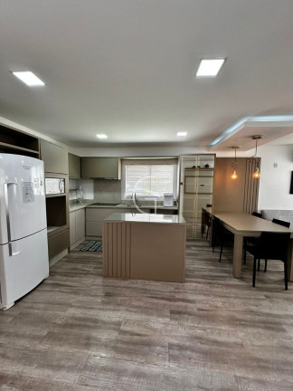 Imagem Casa com 3 Quartos à Venda,  em Iririú - Joinville