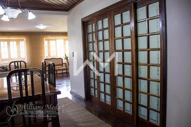 Sobrado com 5 Quartos à Venda, 1.340 m² em Vila Rosalia - Guarulhos
