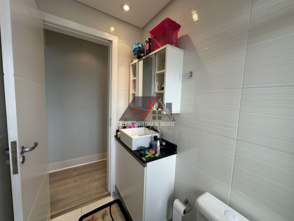 Imagem Apartamento com 2 Quartos à Venda, 58 m² em Capão Raso - Curitiba