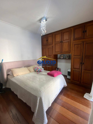 Imagem Casa com 3 Quartos à Venda, 271 m² em Campo Limpo - São Paulo Imagem Casa com 3 Quartos à Venda, 271 m² em Campo Limpo - São Paulo