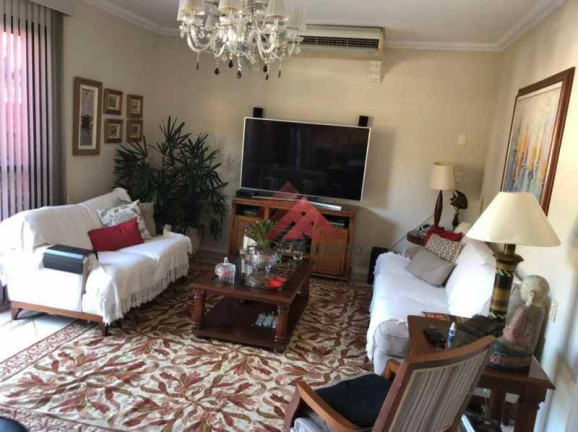 Imagem Casa com 4 Quartos à Venda, 380 m² em São Francisco - Niterói Imagem Casa com 4 Quartos à Venda, 380 m² em São Francisco - Niterói