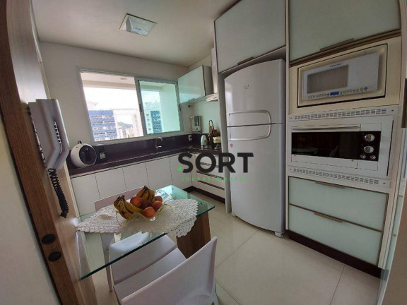 Imagem Cobertura com 3 Quartos à Venda, 260 m² em Centro - Balneário Camboriú
