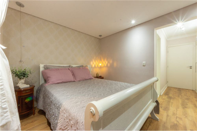 Imagem Imóvel com 4 Quartos à Venda, em Mooca - São Paulo Imagem Imóvel com 4 Quartos à Venda, em Mooca - São Paulo