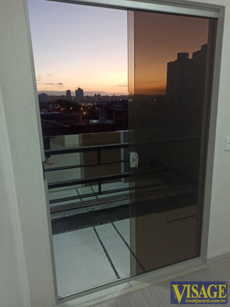 Imagem Casa com 2 Quartos à Venda, em Centro - Jacareí Imagem Casa com 2 Quartos à Venda, em Centro - Jacareí
