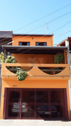 Casa com 3 Quartos para Alugar, 260 m² em Vila Mazzei - Santo André