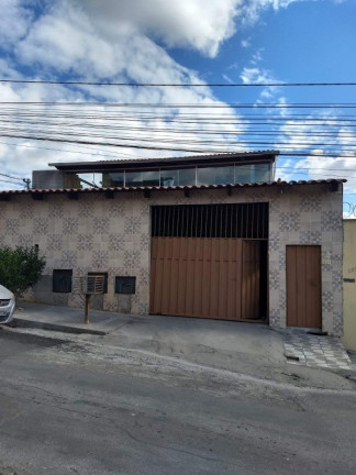 Casa com 3 Quartos à Venda, 180 m² em Jardim Bandeirantes - Contagem