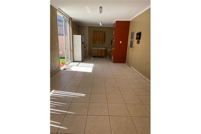 Imagem Casa com 4 Quartos à Venda, em Nonoai - Porto Alegre Imagem Casa com 4 Quartos à Venda, em Nonoai - Porto Alegre