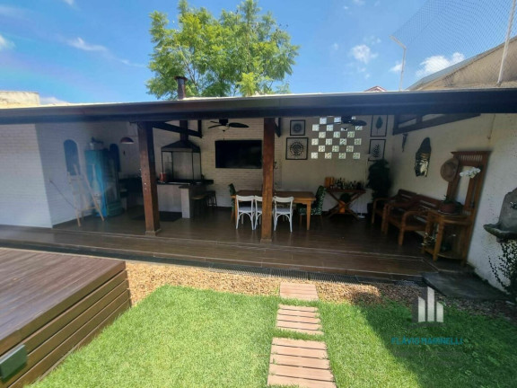 Imagem Casa com 3 Quartos à Venda, 259 m² em Centro - Santana De Parnaíba Imagem Casa com 3 Quartos à Venda, 259 m² em Centro - Santana De Parnaíba