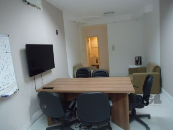 Sala Comercial à Venda ou Locação, 55 m² em Petrópolis - Porto Alegre