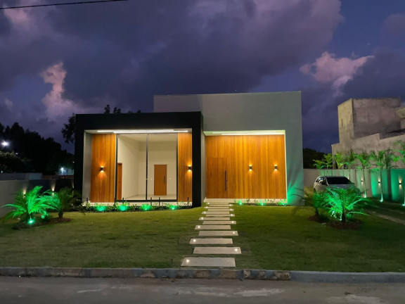 Casa com 4 Quartos à Venda, 240 m² em Barra Do Jacuípe - Camaçari