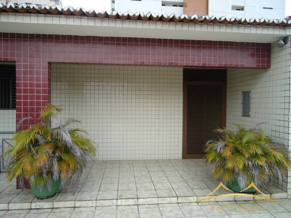 Imagem Casa com 4 Quartos à Venda, 300 m² em Lagoa Nova - Natal