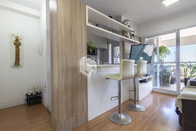 Apartamento com 2 Quartos à Venda, 74 m² em Caxingui - São Paulo