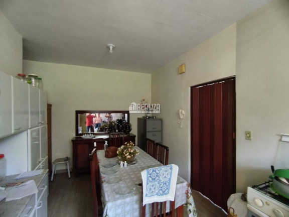 Imagem Casa com 2 Quartos à Venda, 380 m² em Fabrício - Uberaba Imagem Casa com 2 Quartos à Venda, 380 m² em Fabrício - Uberaba