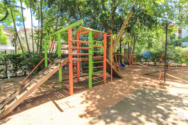 Imagem Imóvel com 3 Quartos à Venda, 120 m² em Moinhos De Vento - Porto Alegre Imagem Imóvel com 3 Quartos à Venda, 120 m² em Moinhos De Vento - Porto Alegre