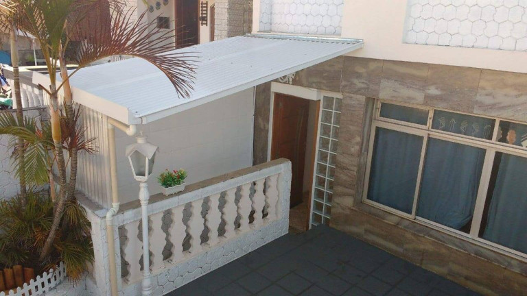 Sobrado com 4 Quartos à Venda, 200 m² em Vila Eldízia - Santo André