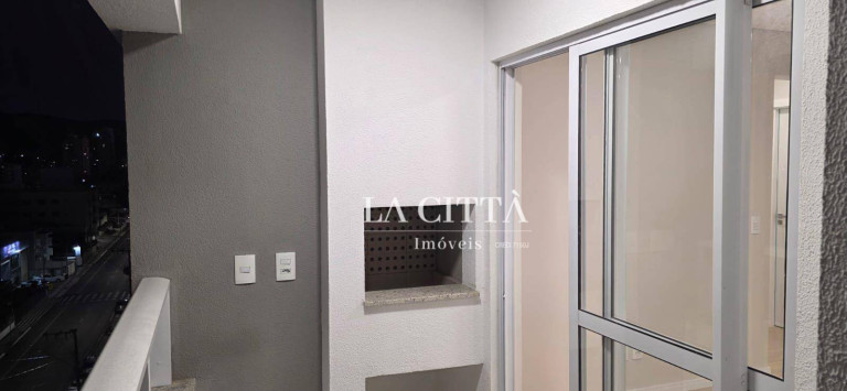 Imagem Apartamento com 2 Quartos para Alugar, 63 m² em Vila Operária - Itajaí Imagem Apartamento com 2 Quartos para Alugar, 63 m² em Vila Operária - Itajaí