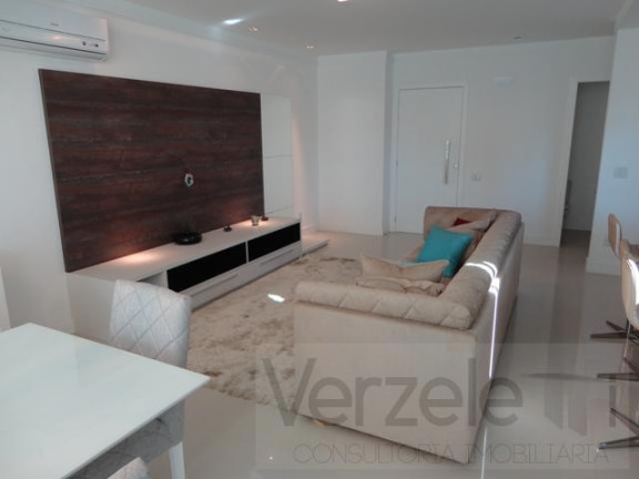 Imagem Apartamento com 3 Quartos à Venda, 130 m² em Centro - Balneário Camboriú Imagem Apartamento com 3 Quartos à Venda, 130 m² em Centro - Balneário Camboriú