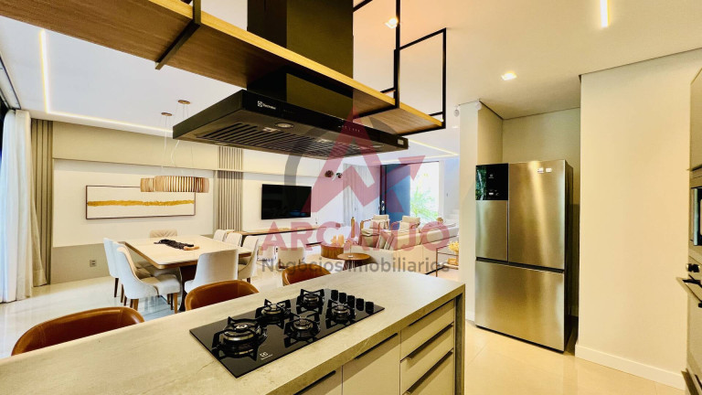 Imagem Casa com 5 Quartos à Venda, 493 m² em Riviera - Bertioga Imagem Casa com 5 Quartos à Venda, 493 m² em Riviera - Bertioga