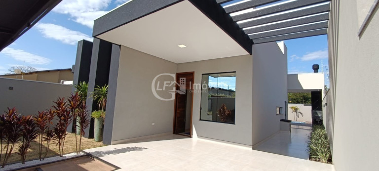 Imagem Casa com 3 Quartos à Venda, 128 m² em Bairro Seminário - Campo Grande Imagem Casa com 3 Quartos à Venda, 128 m² em Bairro Seminário - Campo Grande