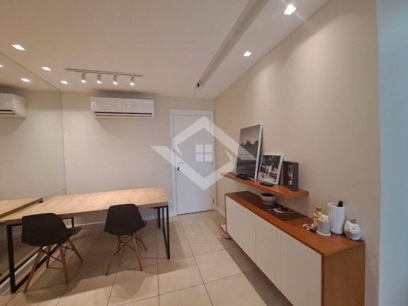 Imagem Apartamento com 2 Quartos à Venda, 70 m² em Barra Da Tijuca - Rio De Janeiro