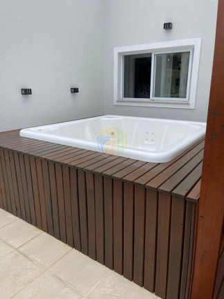 Imagem Cobertura com 4 Quartos à Venda, 160 m² em Mariscal - Bombinhas Imagem Cobertura com 4 Quartos à Venda, 160 m² em Mariscal - Bombinhas