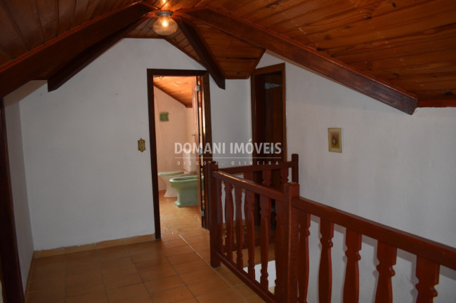 Imagem Casa com 4 Quartos à Venda, 130 m² em Região Da Abernéssia - Campos Do Jordão Imagem Casa com 4 Quartos à Venda, 130 m² em Região Da Abernéssia - Campos Do Jordão
