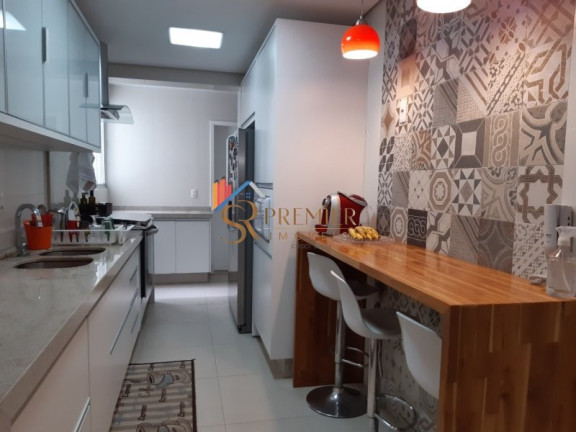Imagem Apartamento com 3 Quartos à Venda, 105 m² em Centro - Florianópolis Imagem Apartamento com 3 Quartos à Venda, 105 m² em Centro - Florianópolis
