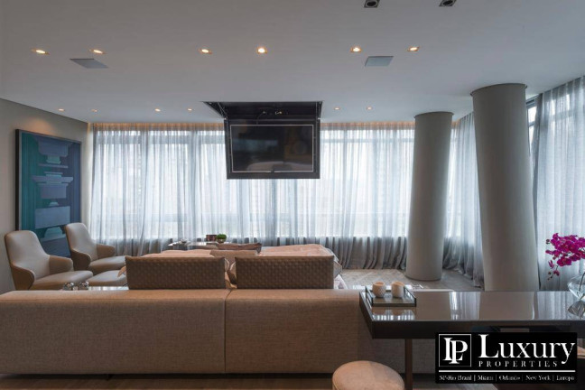Imagem Apartamento com 3 Quartos à Venda, 556 m² em Itaim Bibi - São Paulo Imagem Apartamento com 3 Quartos à Venda, 556 m² em Itaim Bibi - São Paulo