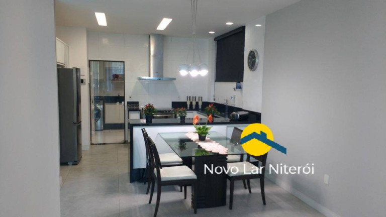 Imagem Casa com 3 Quartos à Venda, 300 m² em São Francisco - Niterói Imagem Casa com 3 Quartos à Venda, 300 m² em São Francisco - Niterói
