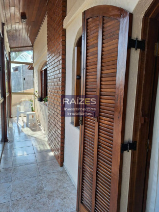 Imagem Casa com 3 Quartos à Venda, 250 m² em Bragança Paulista Imagem Casa com 3 Quartos à Venda, 250 m² em Bragança Paulista