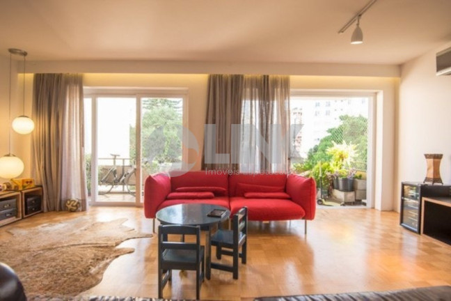 Imagem Apartamento com 3 Quartos à Venda, 166 m² em Moinhos De Vento - Porto Alegre Imagem Apartamento com 3 Quartos à Venda, 166 m² em Moinhos De Vento - Porto Alegre