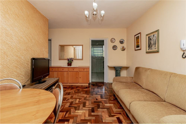 Imagem Imóvel com 2 Quartos à Venda, em Vila Ipiranga - Porto Alegre Imagem Imóvel com 2 Quartos à Venda, em Vila Ipiranga - Porto Alegre