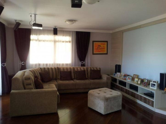 Casa de Condomínio com 4 Quartos à Venda, 550 m² em Mossungue - Curitiba