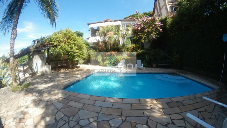 Casa com 5 Quartos à Venda, 760 m² em Itaipu - Niterói