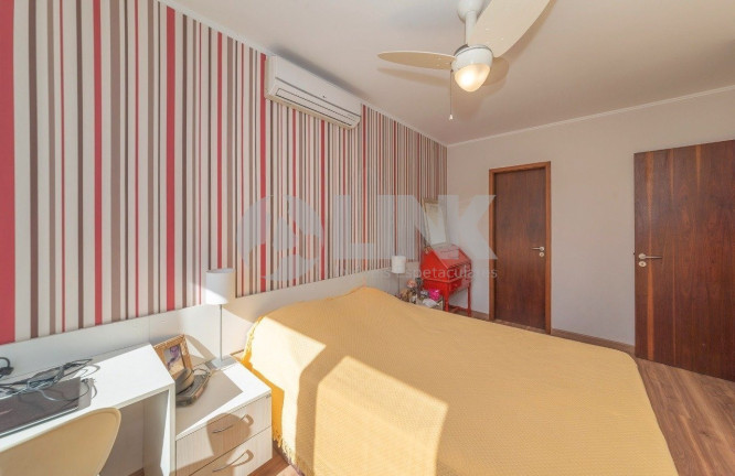 Imagem Imóvel com 2 Quartos à Venda, 200 m² em Petrópolis - Porto Alegre