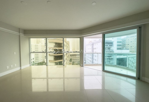 Imagem Apartamento com 3 Quartos à Venda, 142 m² em Centro - Balneário Camboriú Imagem Apartamento com 3 Quartos à Venda, 142 m² em Centro - Balneário Camboriú