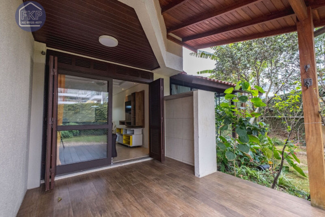 Imagem Casa com 3 Quartos à Venda, 129 m² em Ponta Das Canas - Florianópolis