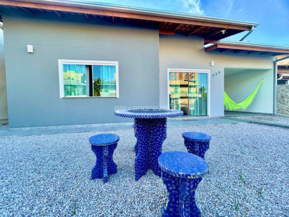 Imagem Casa com 3 Quartos à Venda, 121 m² em Bombas - Bombinhas Imagem Casa com 3 Quartos à Venda, 121 m² em Bombas - Bombinhas