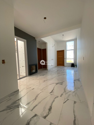 Imagem Casa com 3 Quartos à Venda, 85 m²
