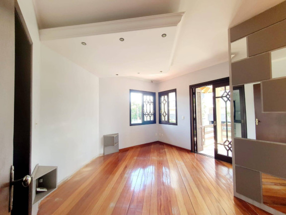 Imagem Sobrado com 3 Quartos à Venda, 234 m² em Marechal Rondon - Canoas Imagem Sobrado com 3 Quartos à Venda, 234 m² em Marechal Rondon - Canoas