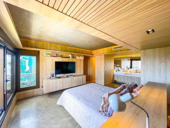 Imagem Apartamento com 3 Quartos à Venda, 261 m² em Petrópolis - Porto Alegre Imagem Apartamento com 3 Quartos à Venda, 261 m² em Petrópolis - Porto Alegre