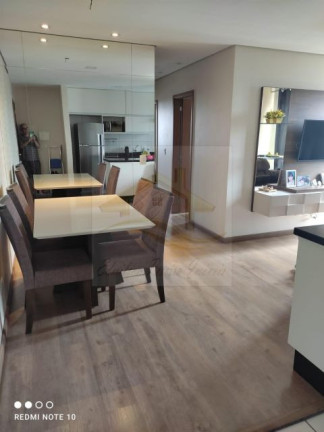 Imagem Apartamento com 3 Quartos à Venda, 58 m² em Champagnat - Londrina