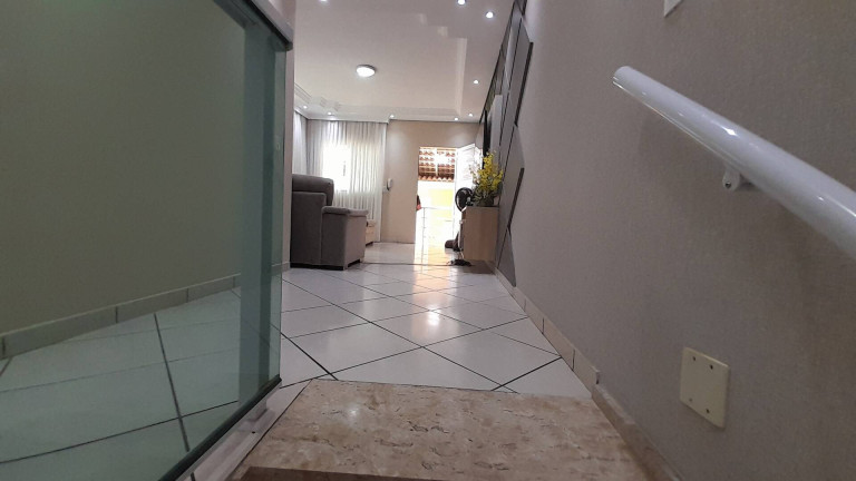 Imagem Casa com 3 Quartos à Venda, 175 m² em Portais (polvilho) - Cajamar