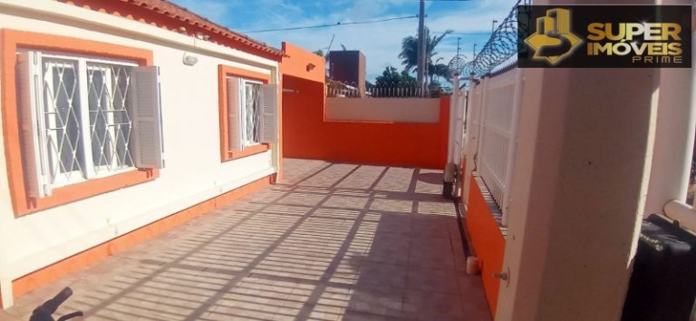 Casa com 2 Quartos à Venda, 300 m² em Laranjal - Pelotas