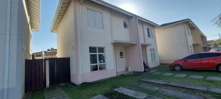 Casa de Condomínio com 3 Quartos à Venda, 92 m² em Loteamento Alfredo Abilio Flores - Pindamonhangaba