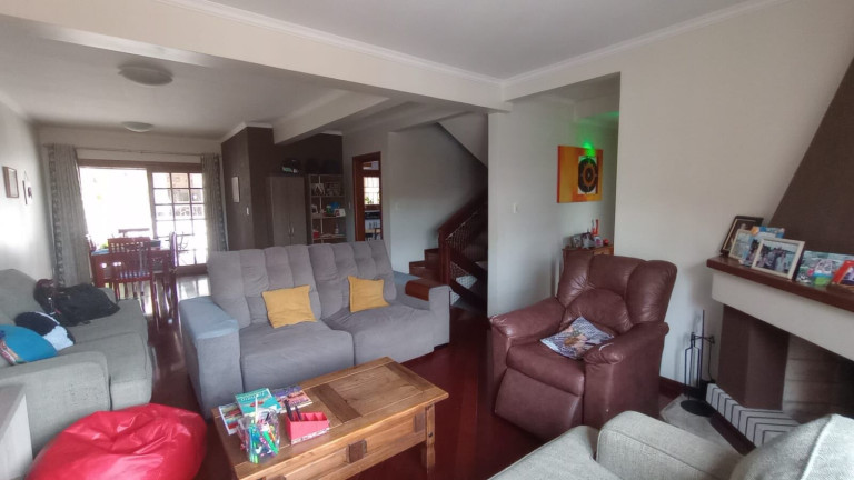 Imagem Casa com 3 Quartos à Venda, 220 m² em Espírito Santo - Porto Alegre Imagem Casa com 3 Quartos à Venda, 220 m² em Espírito Santo - Porto Alegre