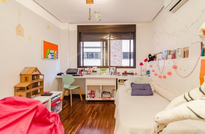 Imagem Apartamento com 3 Quartos à Venda, 200 m²