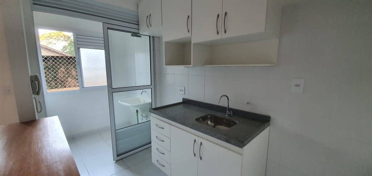 Imagem Apartamento com 2 Quartos à Venda, 46 m² em Jardim Marilu - Carapicuíba