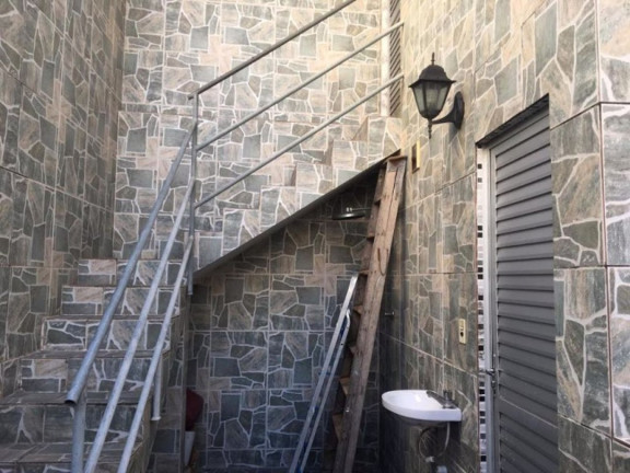 Imagem Casa com 8 Quartos à Venda, 250 m² em Dois De Julho - Salvador Imagem Casa com 8 Quartos à Venda, 250 m² em Dois De Julho - Salvador
