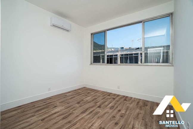 Imagem Apartamento com 4 Quartos à Venda, 130 m² em Tijuca - Rio De Janeiro Imagem Apartamento com 4 Quartos à Venda, 130 m² em Tijuca - Rio De Janeiro